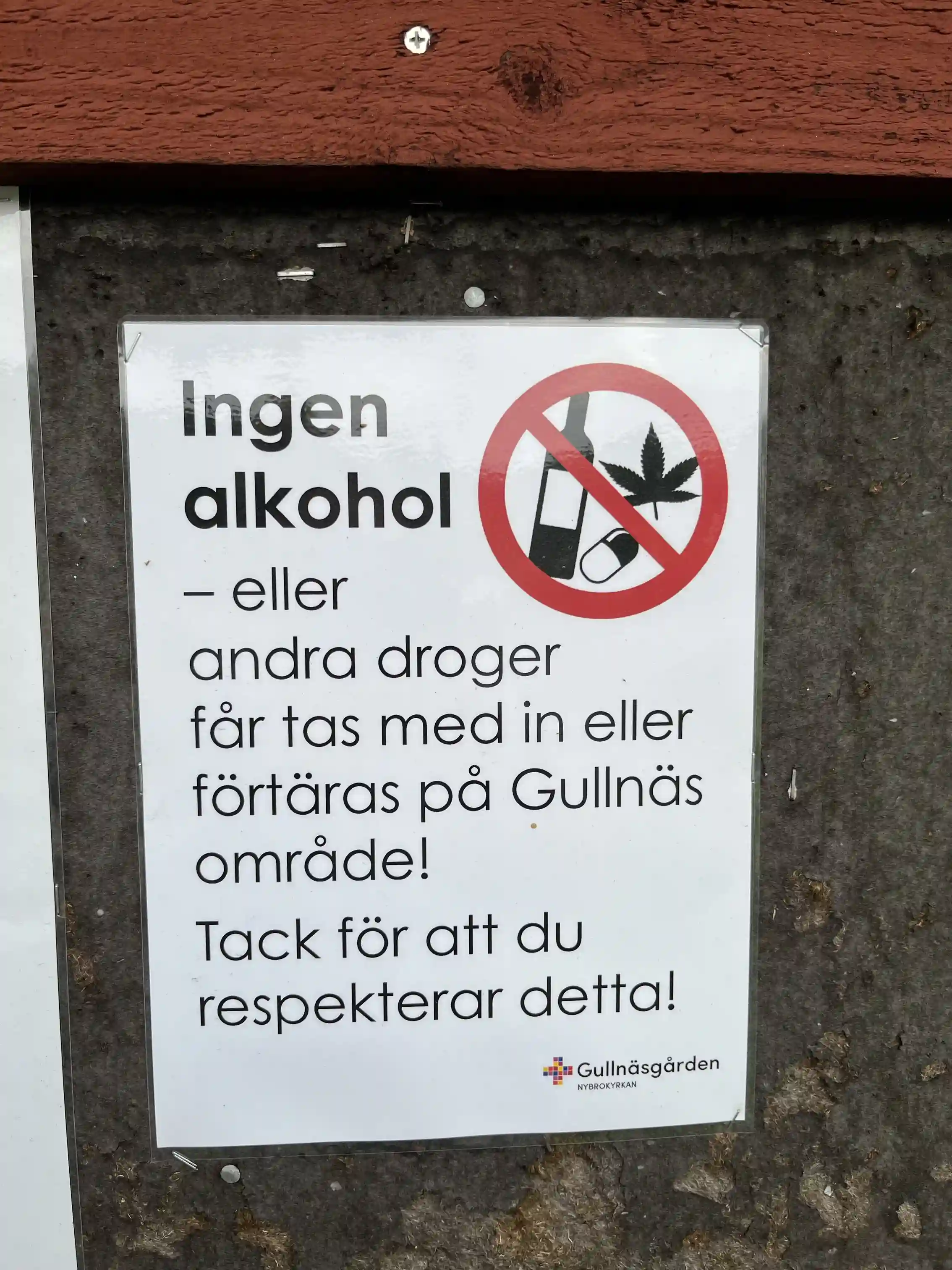 Upptäck Gullnäsgården, en naturskön ställplats i Falun vid sjön Varpan. Familjevänligt med bad, kanot, café & el. Perfekt för husbil/husvagn. Säsongsöppet.