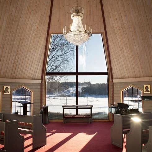 Upplev Storforsens Camping – ställplatser för husbil/husvagn vid Europas mäktigaste fors. Året runt, el, servicehus, restaurang, spa & aktiviteter.