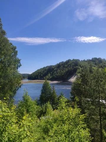 Natursköna ställplatser vid Allstaforsen, Sundsvall. Perfekt för fiske, husbil & familj. Nära vatten, vandring & aktiviteter. Boka din upplevelse!