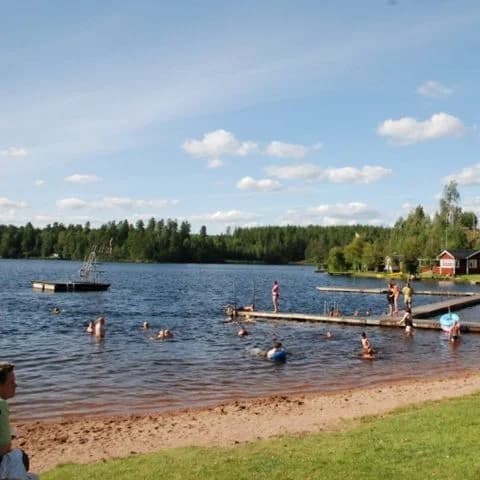 Hitta din perfekta ställplats på Spilhammars Camping i Mariannelund, Småland. Nära Astrid Lindgrens Värld, sjöar & natur. Husbil/husvagn. Boka nu!