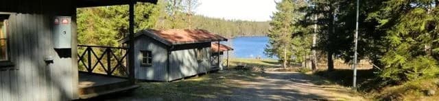 Info om Sörsjöns Camping (OBS: Permanent stängd): Tidigare populär ställplats nära Norrköping & Kolmården med bad, natur & äventyrspark. Läs mer här.